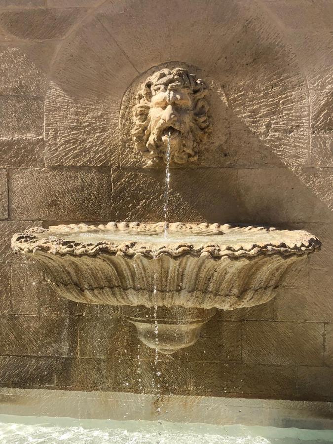 Place De La Mairie, Art Apparts Beziers Luaran gambar